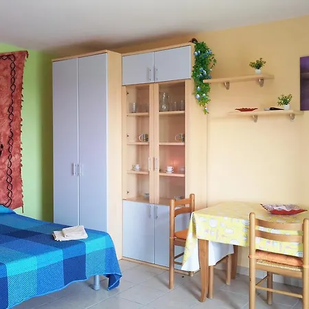 Casa Vacanze Tanieli * Marittima