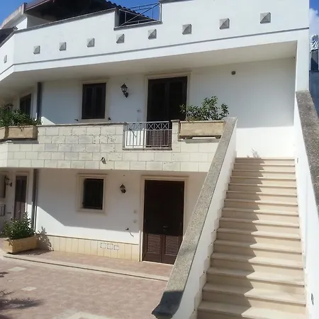 Casa Vacanze Tanieli Holiday home